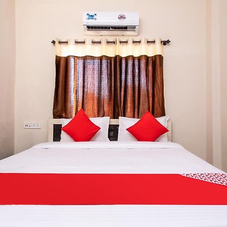 Oyo 18571 Ashoka Resort Indore Esterno foto