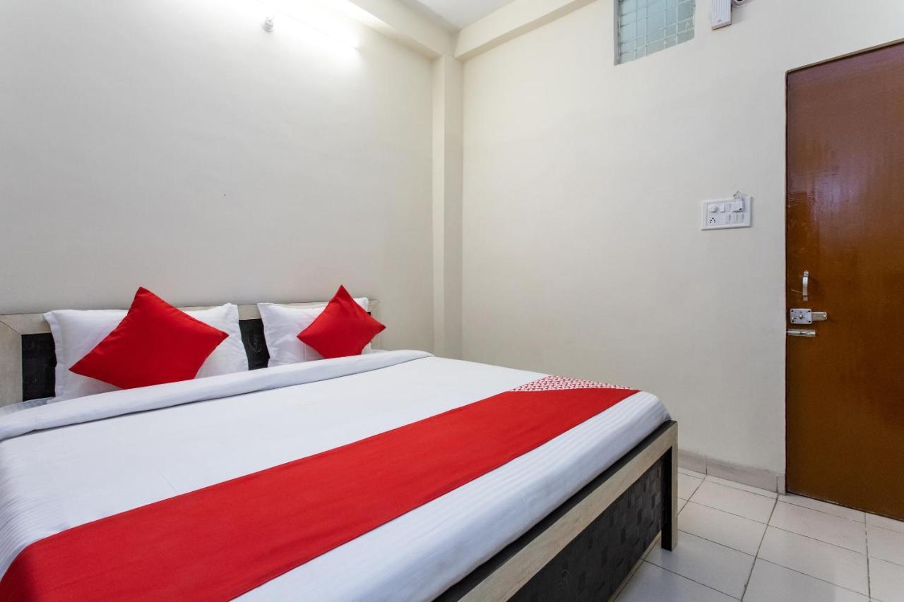 Oyo 18571 Ashoka Resort Indore Esterno foto