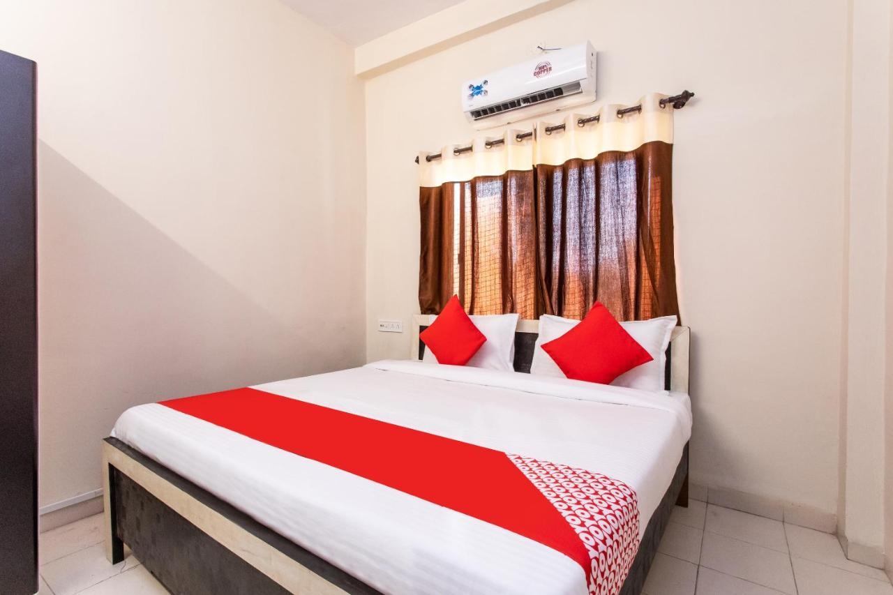 Oyo 18571 Ashoka Resort Indore Esterno foto