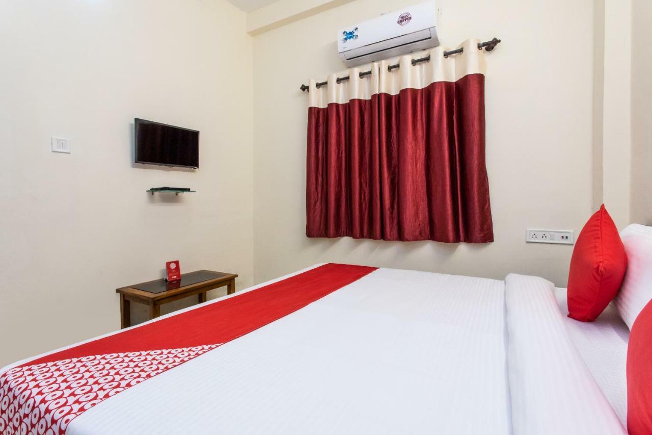 Oyo 18571 Ashoka Resort Indore Esterno foto