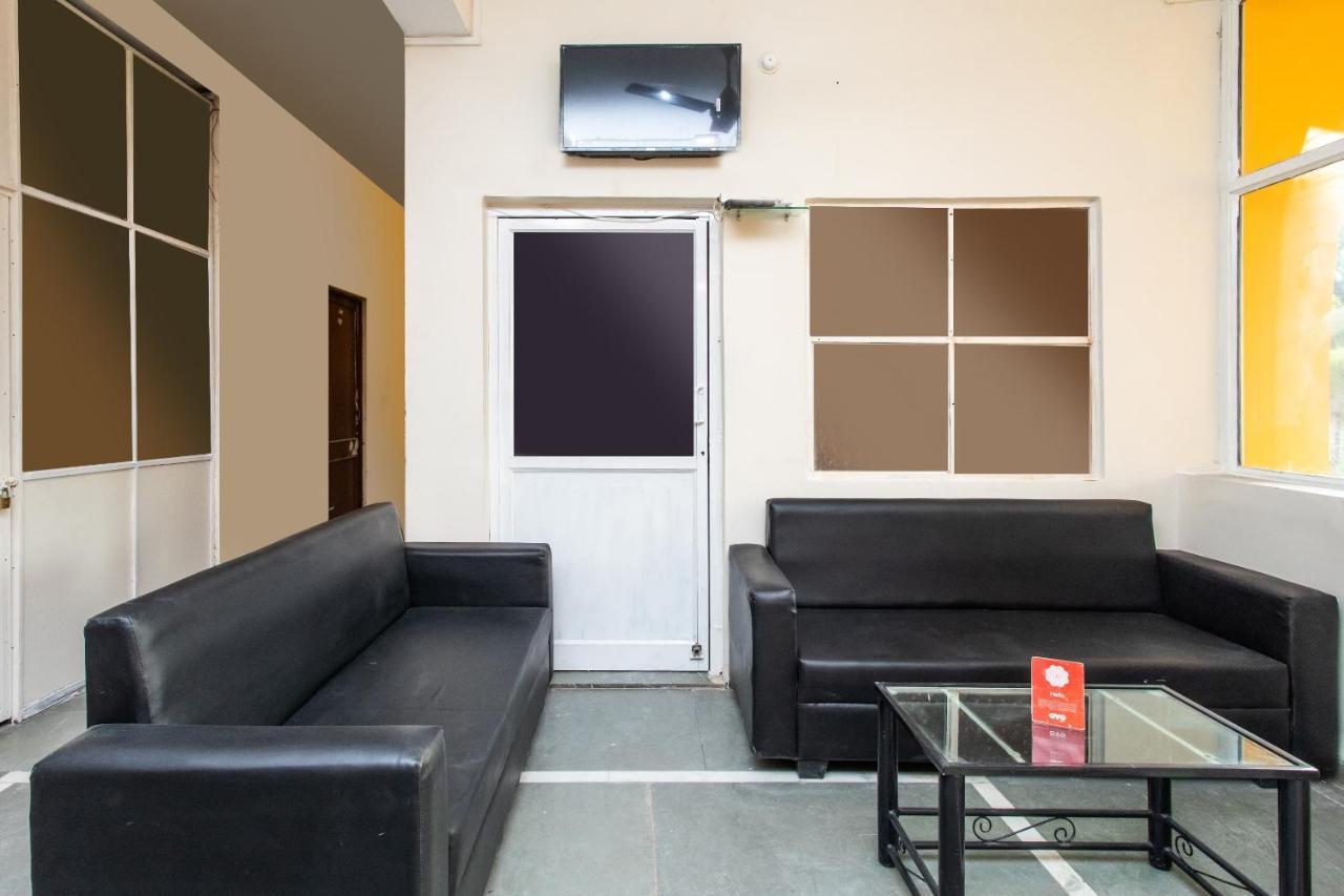 Oyo 18571 Ashoka Resort Indore Esterno foto